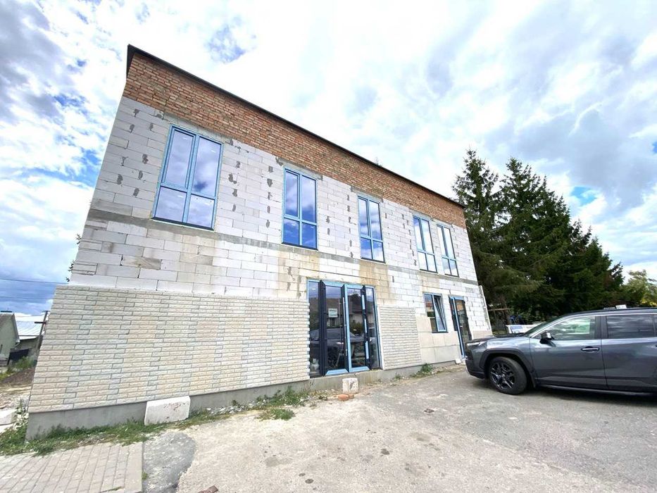 Оренда фасадної комерції в центрі Колоденки