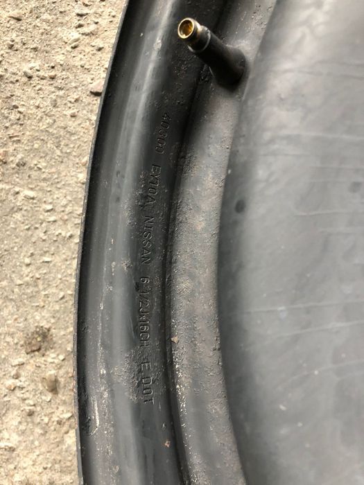 Диски 5*114,3 R16 Nissan