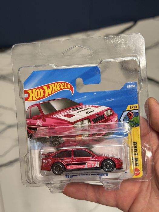Hot Wheels '87 Ford Sierra Cosworth STH super treasure hunt Rally