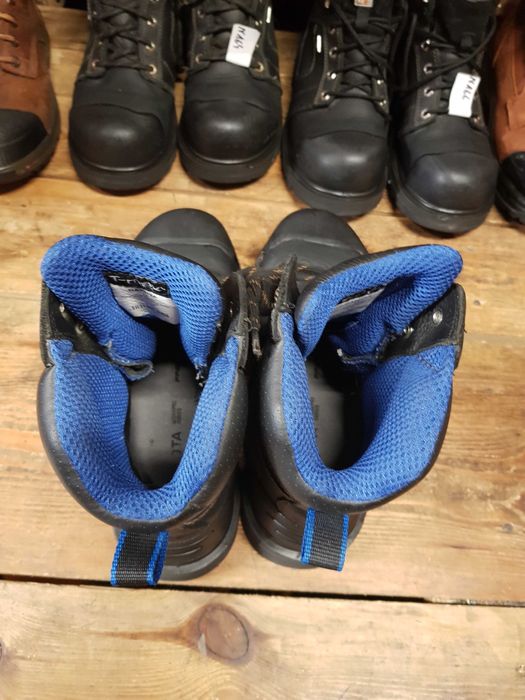 Buty robocze DAKOTA rozm 45 wkł 30 cm S3