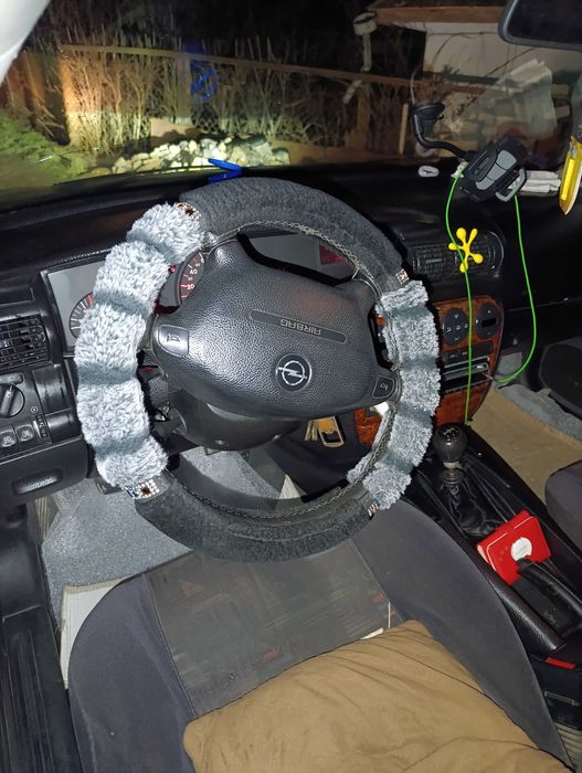 Продам авто Опель Омега Б