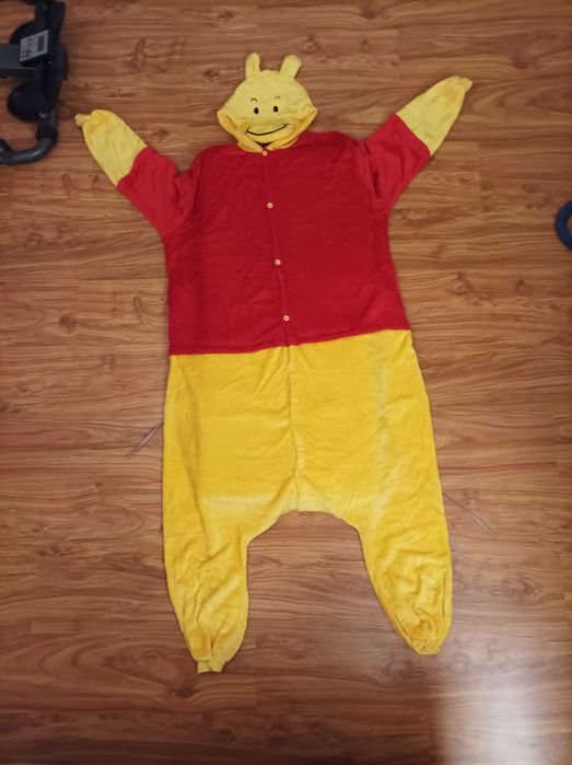 Strój z bajki Kubuś Puchatek dla dorosłych