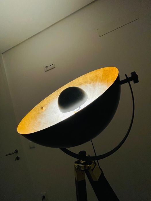 Vendo candeeiro de pé estilo tripé de iluminação