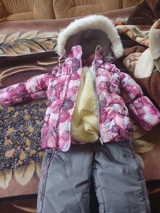 Зимовий комбінезон на дівченку