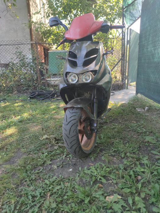 скутер aprilia sr 50