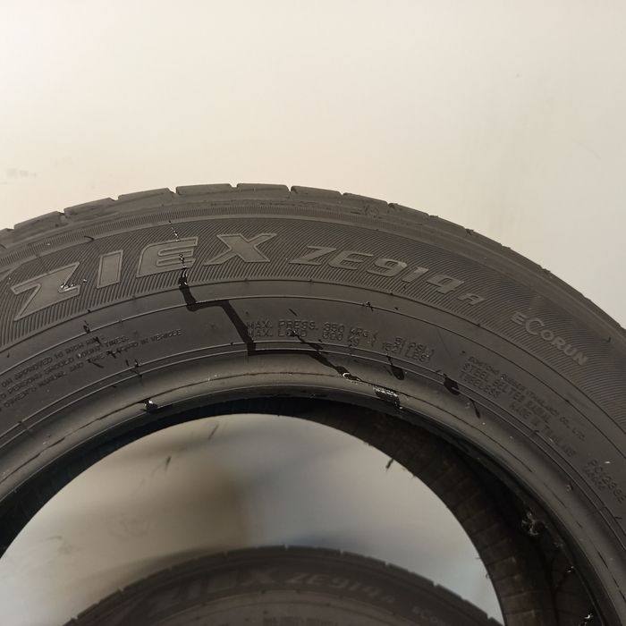 215/60R16 Falken Ziex ZE914a
