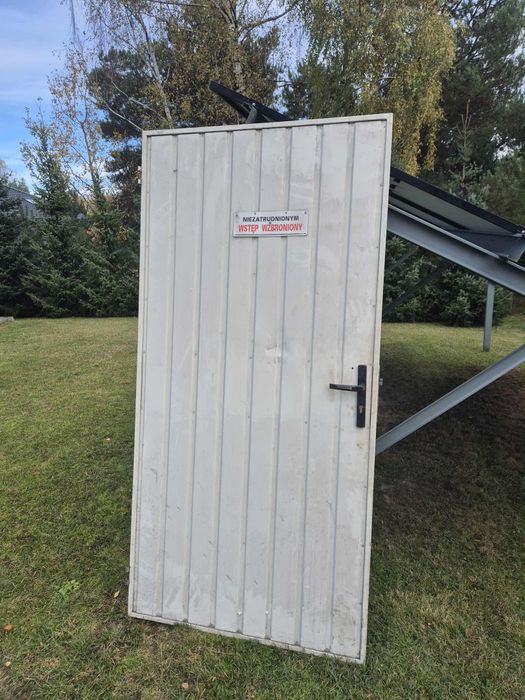 Drzwi stalowe ocieplane 100