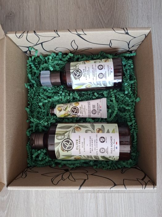 Zestaw prezentowy Yves Rocher oliwka
