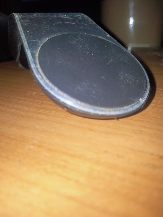 Uchwyt na telefon magnetyczny