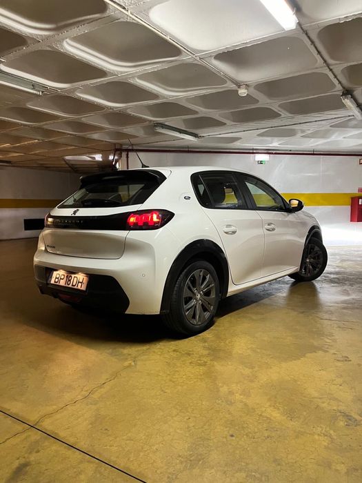 Peugeot e-208 Allure