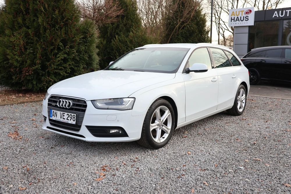 Audi A4 Avant Xenon, Nawigacja, Czujniki parkowania, Grzane el. regulowane fotele.