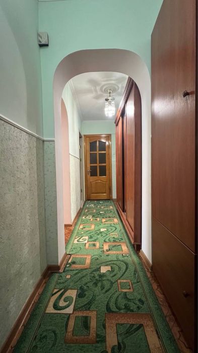 Продається затишна 2-кімнатна квартира по вул. Самбірській!