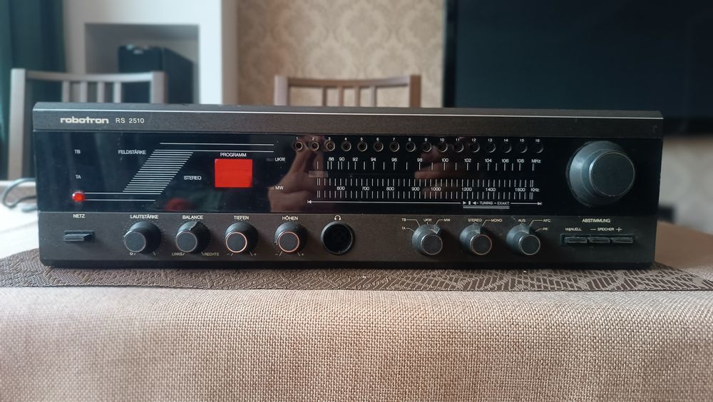 Amplituner Robotron RS2510 firmy RFT