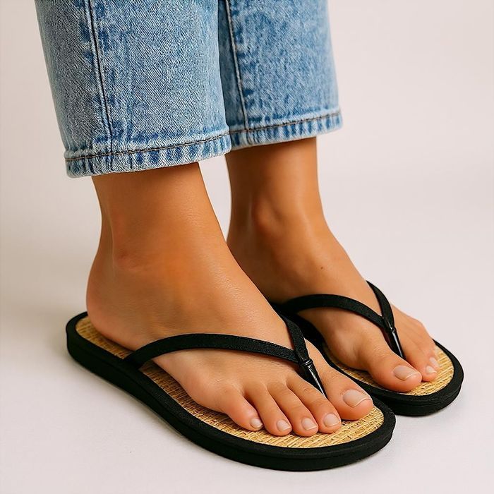 Klapki japonki damskie czarne błyszczące modne 4754 rozm. 40