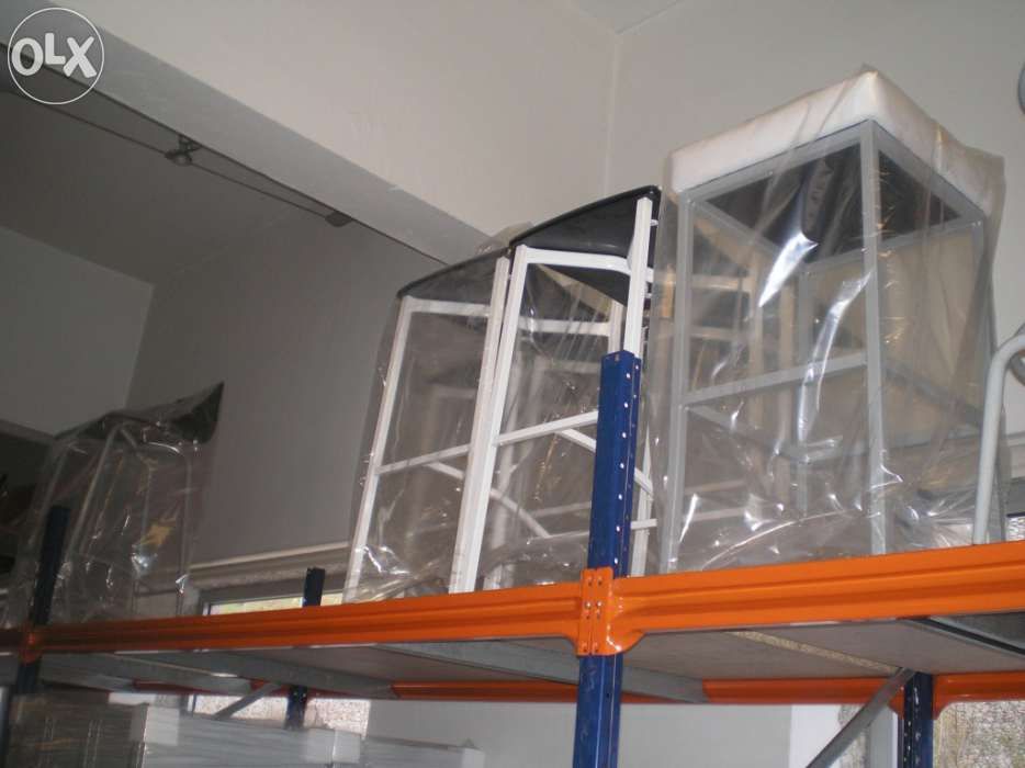 Banco de bar alto “Novo”