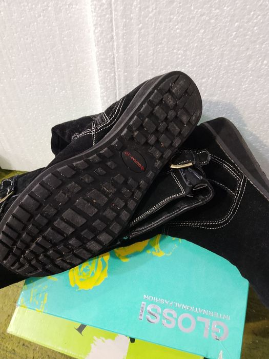 Шкіряні замшеві чобітки