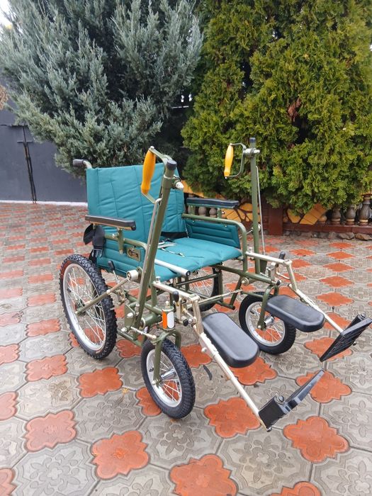 Продам инвалидную коляску