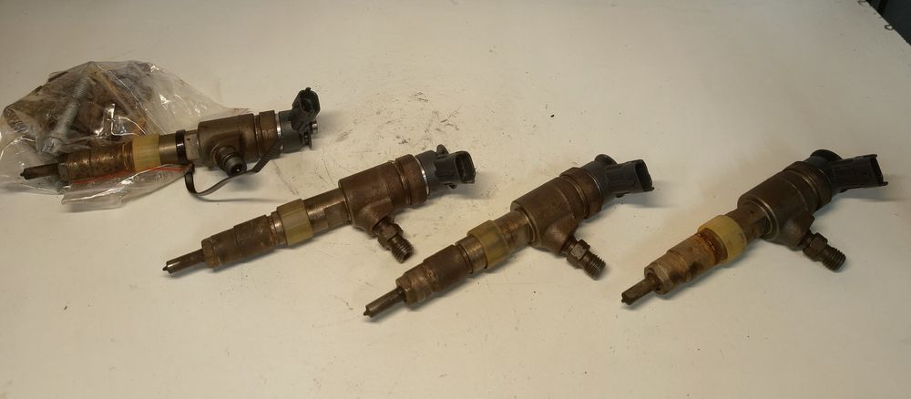 Wtrysk Wtryskiwacz Citroen Peugeot Ford 1.6hdi 0445110340