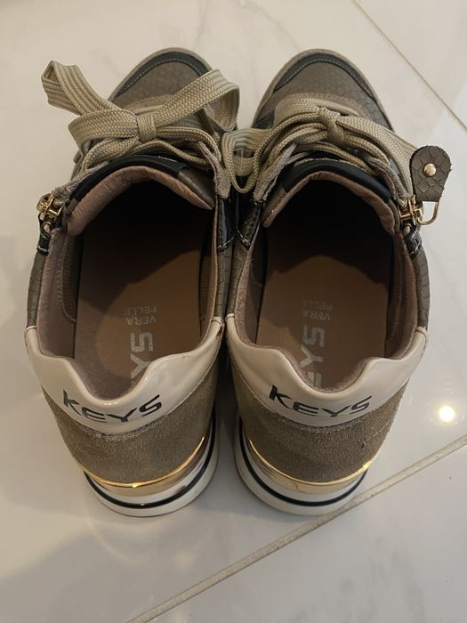 Vendo Sapatilha Casual Keys