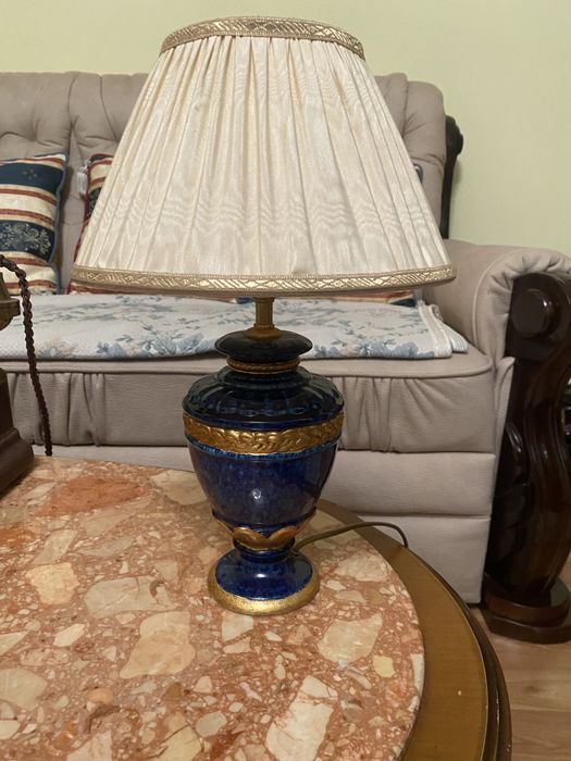 Лампа на стольна Італія