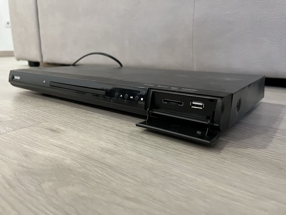 Leitor de DVD, usb e cartoes SD