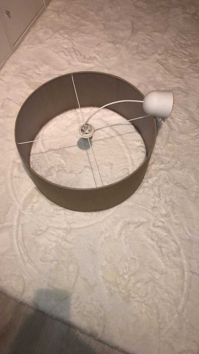 Candeeiro de tecto beige