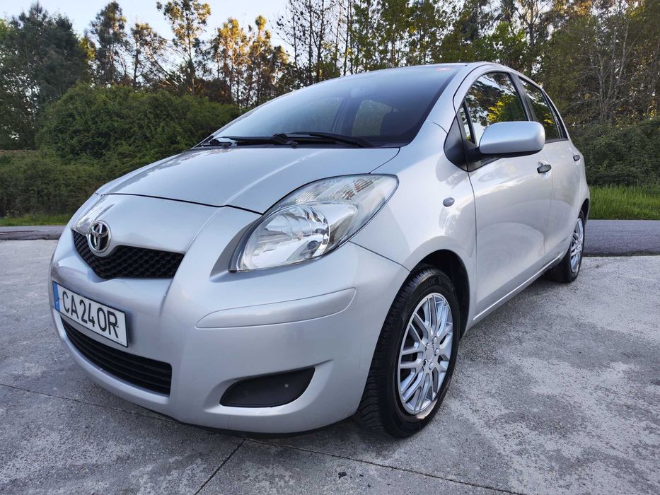 Toyota Yaris 1.33 16v - 101cv e Caixa de 6 vel. - 2009