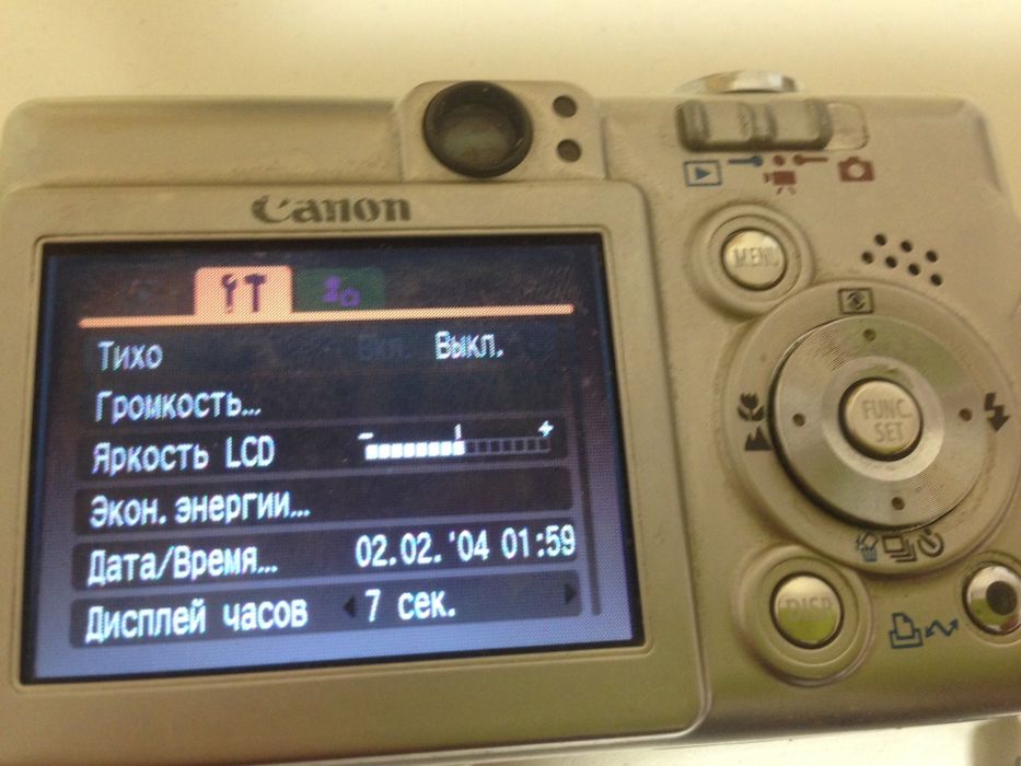 Цифровий фотоапарат Canon IXUS 40