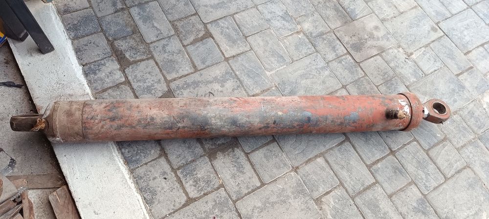 Продам гідроциліндр