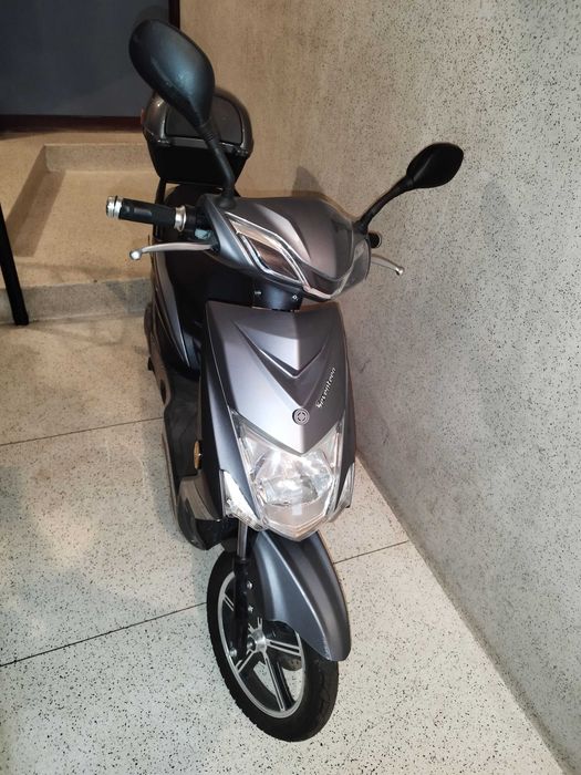 Mota elétrica Seventeen 250w, Lítio 40, Demop, capacete e aloquete