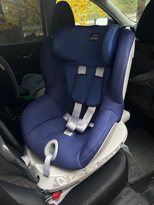 Britax Romer dualfix автокрісло що крутиться на 360° в супер стані!  ГАРНИЙ ТОРГ!