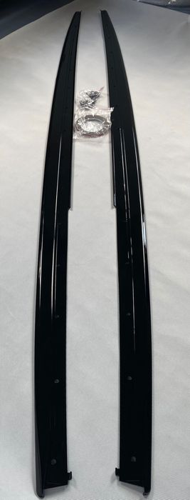 Dokładki Listwy Pod Progi BMW F30 F31 CZARNY POŁYSK / CARBON