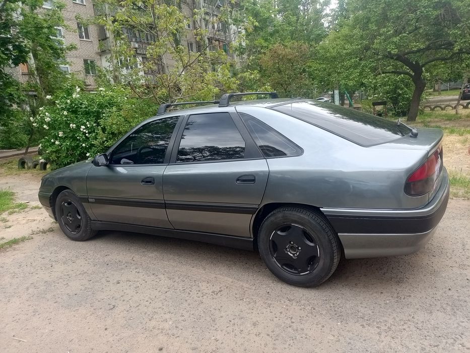 Renault Safrane.