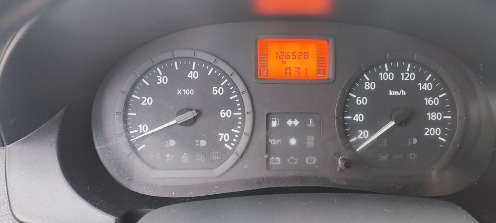 Продам власне авто дачія логан