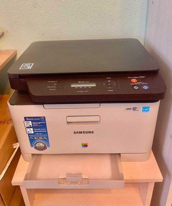 Продам Б\в Кольоровий лазерний БФП Samsung SL-C460W (Wi-Fi) — ПРОШИТИЙ