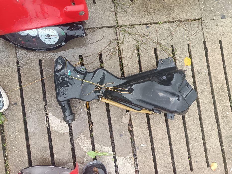 Bak,zbiornik paliwa Gilera Runner 2001r