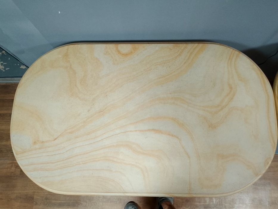 Продам кам'яний стіл 15 000 грн.