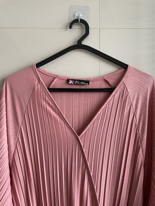 Vestido rosa plissado