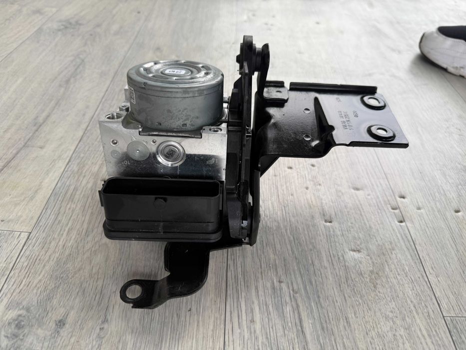 Блок ABS e-Golf АБС  2020г Правая Левая Привід 38тис пробег В наличии