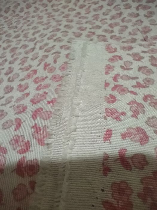 Rose Pattern Fabric - 1 m x 2.85 m426581416812881921