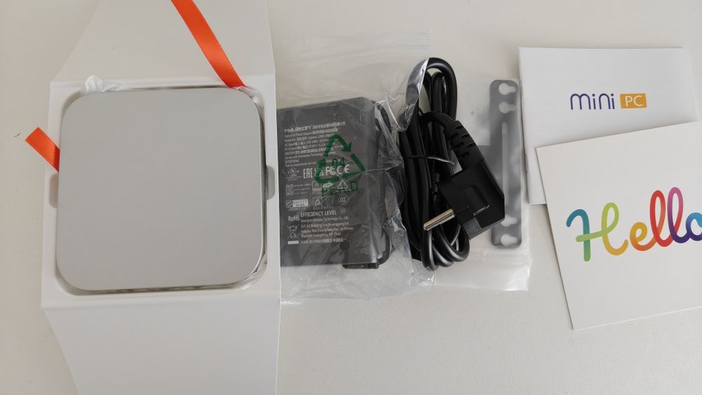 Міні Пк mini pc Topton Ryzen 7 7840HS , AMD Radeon 780M