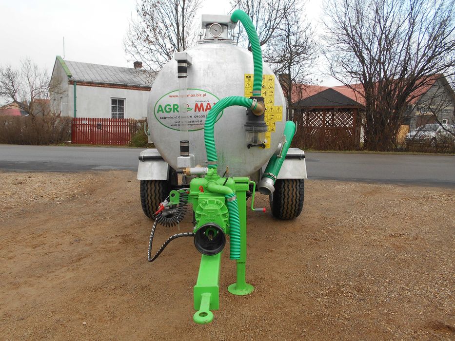 WÓZ ASENIZACYJNY/ beczkowóz/ wóz na gnojowicę AGROMAX węże/aplikator