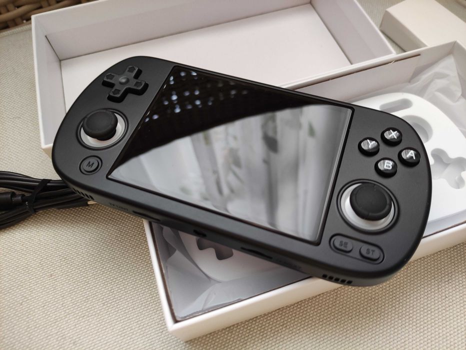 Nowa konsola Anbernic RG40XX H 64 GB 5000 tys. gier emulator NOWA