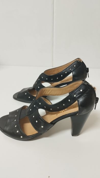 Sapato/ sandálias de Senhora salto alto NOVOS