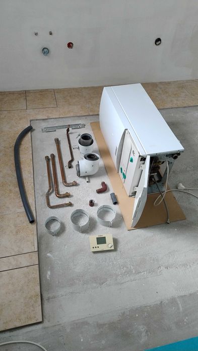 Kocioł piec dwufunkcyjny Vaillant VUW PL 242-3H  i calorMATIC 330