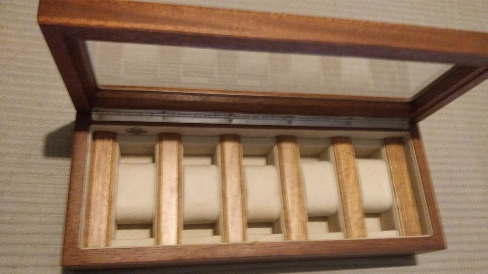 Caixa para relógios madeira cerejeira