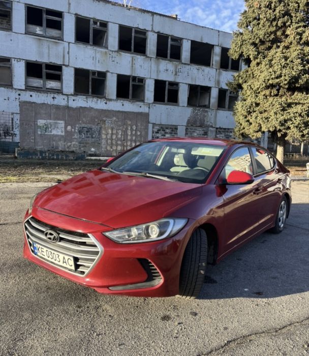 Elantra Hyundai продам