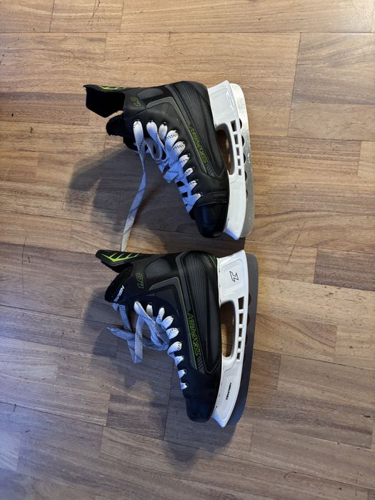 Łyżwy hokejowe tempish 45