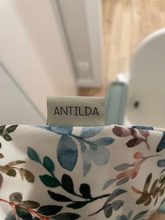 Krzesełko do karmienia Antilop