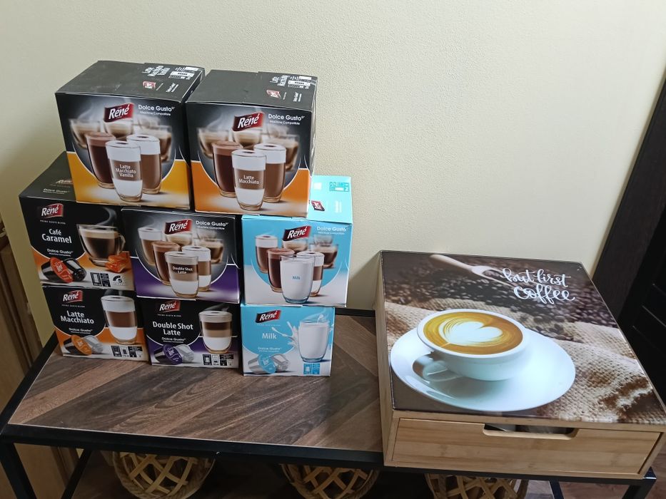 Zestaw kapsułek i pudełko do ekspresu Dolce Gusto